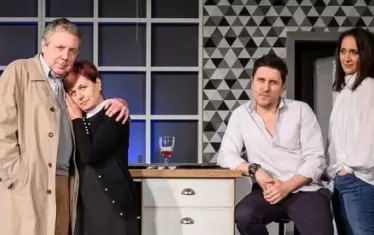  Звезди от национален мащаб в габровската постановка "Вечеря с приятели" на проф. Ивайло Христов.