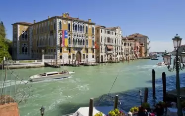  "Дорсодуро" е един от най-красивите и артистични исторически квартали на Венеция. 