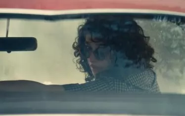  Актриса с чудното име Одеса А'зион също партнира на Шаламе