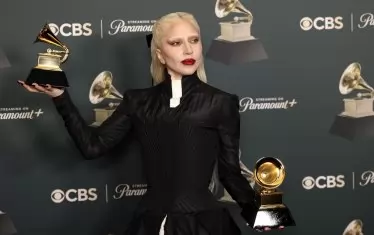  Лейди Гага вече е лауреат на 16 награди и 45 номинации за "Грами".