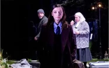  Елеонора Иванова като Зара