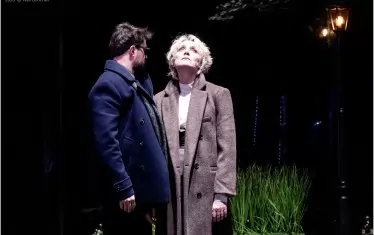 „Албион“ – вишнева градина, преоблечена в много думи