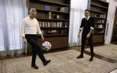 Бербатов стана спортен съветник на Андрей Гюров