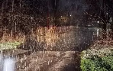 Обилни дъждове предизвикаха серия от проблеми у нас