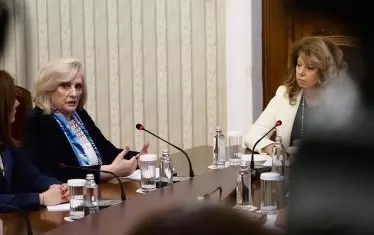 Йотова ще насрочи изборите след Великден