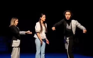  "8 есета за идентичността" 