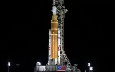 Теч на водород спря репетицията на Артемида II