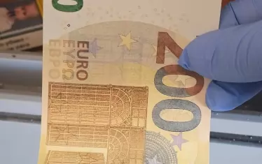  Фалшиви 200 евро