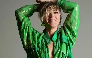 Чаровната Гретчен Парлато пристига за пролетното издание.