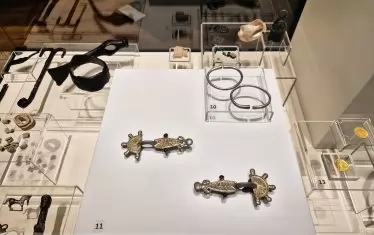  Златните накити са сред акцентите в изложбата.