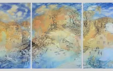  "Преминаване" - акрил, туш. С  финия щрих на гравьора и ефирността на китайската класическа живопис.