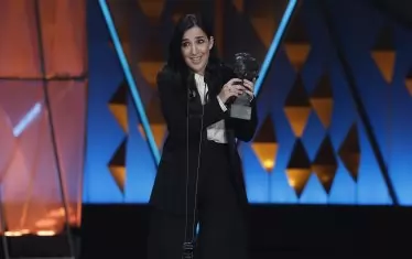  Щастливата режисьорка Алауда Руис де Асуа, чийто филм "Неделите" спечели най-чного награди "Гоя".