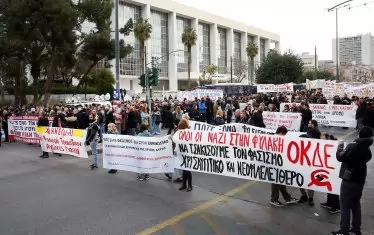 Гръцката партия "Златна зора" беше обявена за престъпна организация