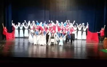 Учениците са много силни в областта на изкуствата.