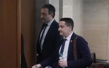 Явор Божанков и Даниел Лорер загубиха битката с Асен Василев.