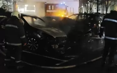 Три коли са унищожени след умишлен палеж