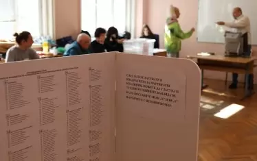 И при новите правила - стотици откази от изборни комисии
