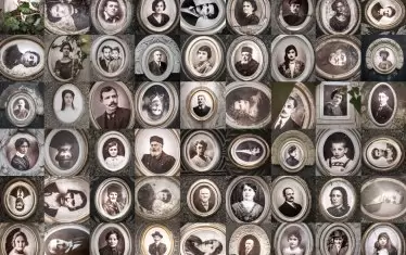  Евреите на София 1900-1944.