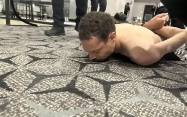  31-годишният учител от Калифорния Коул Томас Алън беше идентифициран като нападателя, който е започнал да стреля по време на вечерята на кореспондентите на Белия дом във Вашингтон