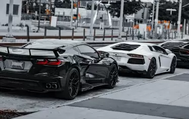 Гръцките власти конфискуваха луксозни коли за 10 млн. евро