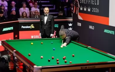 Тийнейджър получи болезнен урок при дебюта си в "Крусибъл"