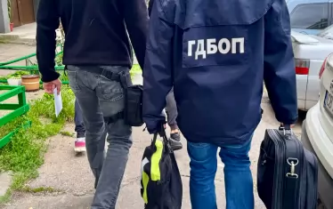 ГДБОП арестува лекар-педиатър заради детска порнография