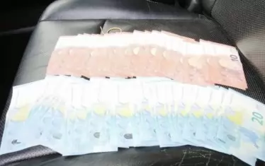 МВР откри в колата на кандидат-депутат пари и списъци