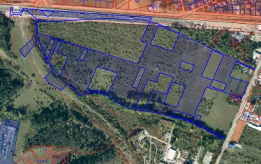 Това е теренът в Панчарево на "Чери гардънс". Предвижда се да бъде изграден затворен комплекс. Работите вече са започнали. 