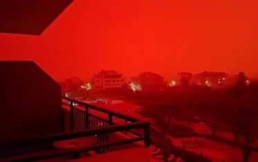 Наводнения и гръмотевични бури удариха Гърция