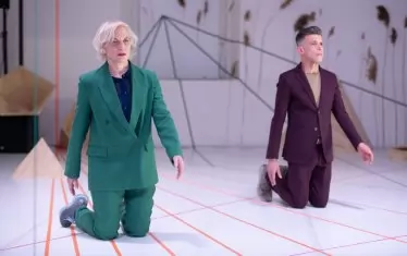  "Тела на властта" на Ива Свещарова и Вили Прагер.