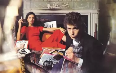 Откъсната страница с шедьовър на Боб Дилън отива на търг