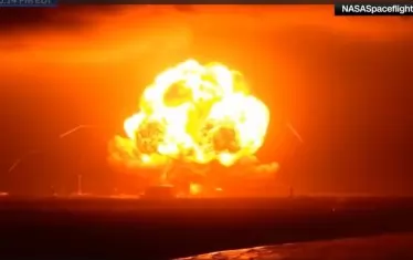 Ракетата на Безос експлодира на стартовата площадка