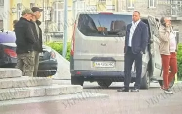 Бившият шеф на офиса на Зеленски е обвинен в пране на пари