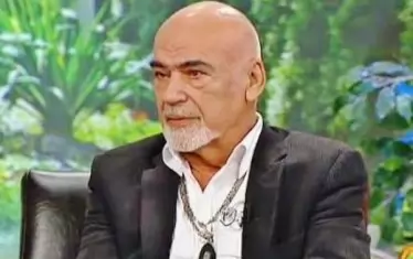  В кариерата на Димитър Еленов има над 100 театрални роли и десетки поставени заглавия.