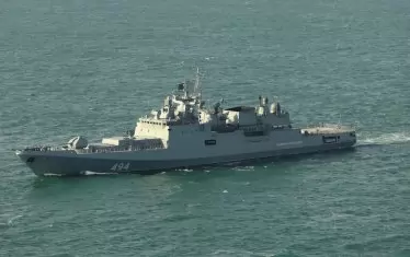 Руски военен кораб стреля предупредително в Ла Манш