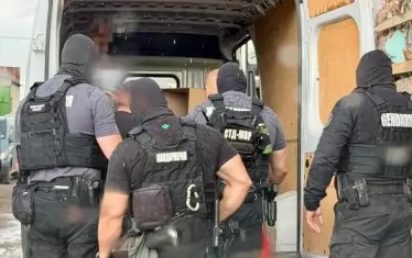 Хората на Кьовеши задържаха 8 души в България по дело за близо 1 млн. евро