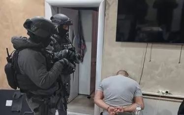 Арести в Ботунец след акция срещу бандата на Калашниците