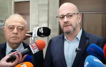 Атанас Атанасов предложил на Радан Кънев да се откажат заедно за шеф на ДСБ