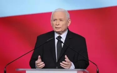 Полската "Право и справедливост" се разцепи заради спор за крайната десница
