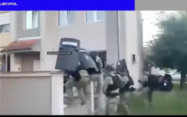 Сръбски полицаи са арестувани при акция с участието на България