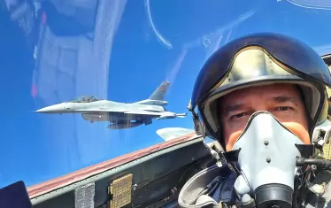 Шефът на ВВС иска паркоместа за F-16 и МиГ-29 на жълтите павета