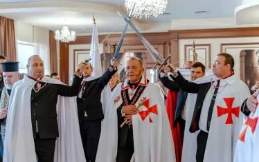 Кметът разреши! Детски партита за дърти ченгета - може навсякъде