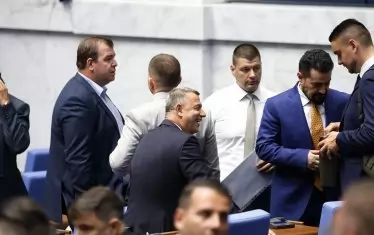 От декември ще има тестове за почтеност за чиновниците