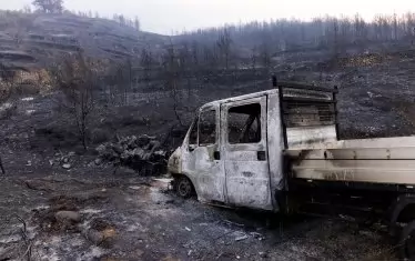 В изгорял район е намерено тялото на загинал гражданин, а 10 души са в реанимация.