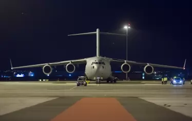 Огромен американски военен самолет стигна и до Бургас