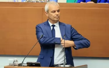 Съдът призна, че Костадин Костадинов е тормозил Соломон Паси