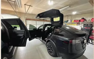 Tesla изтегля 3 милиона коли заради дръжки "убийци“