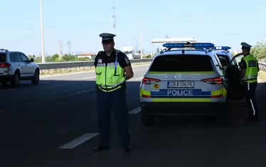 Полицията блокира ключови булеварди в София заради гонки