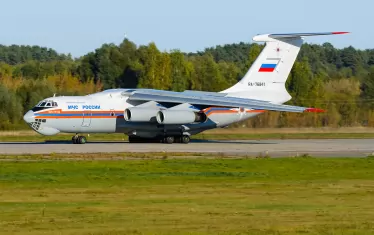 Руски самолет Ил-76 кацна в Ниш след полет над България
