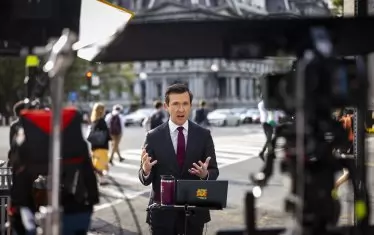 Съд нареди на Тръмп да върне достъпа до Белия дом на CNN, MS NOW и Politico